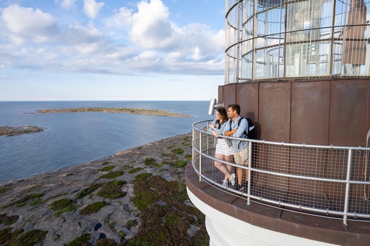 Couple in Sälskär lighthouse