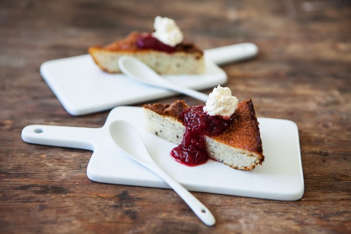 Ålandic pancake with jam